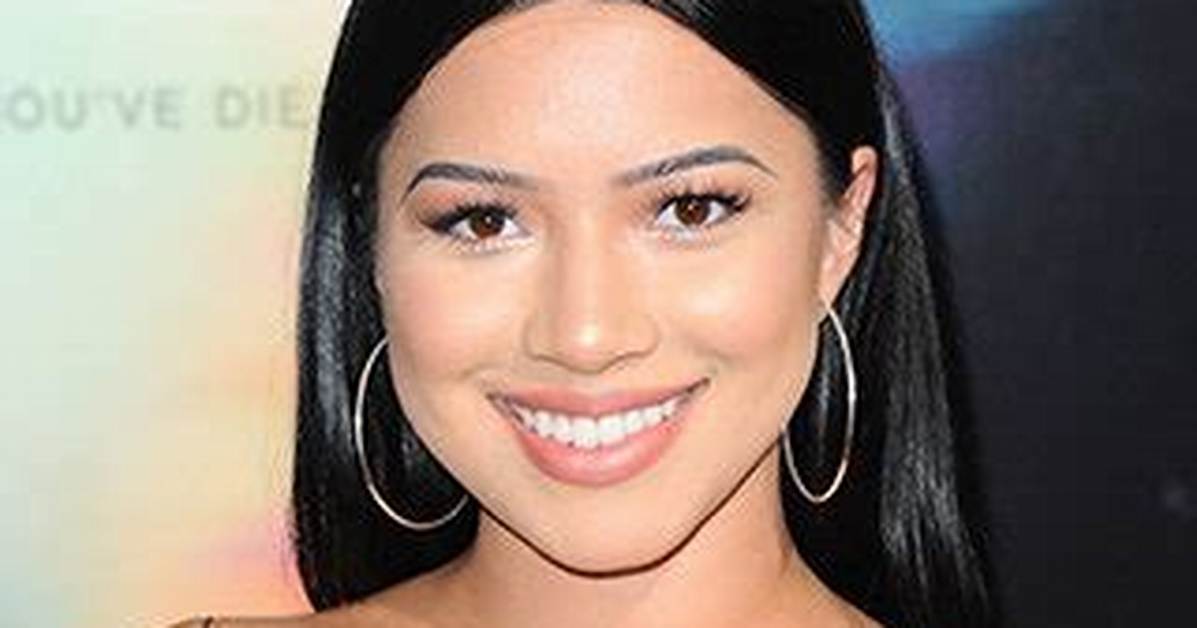 Julia Kelly Net Worth