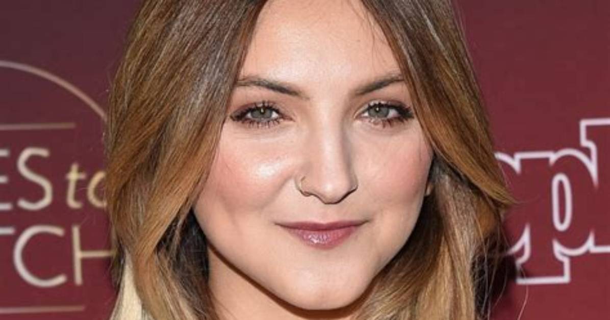 Julia Michaels from Norway | Popnable