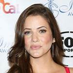 Julie Gonzalo Net Worth – How Much Is Julie Gonzalo Worth?