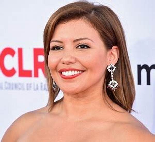 Justina Machado – Actress | Is She Married? Wiki, Age, Height, Net Worth, Relationship, Ethnicity, Career