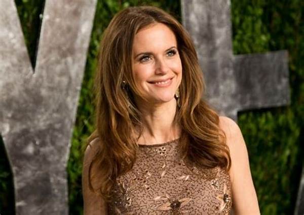 Kelly Preston Net Worth – How Much Is Preston Worth?