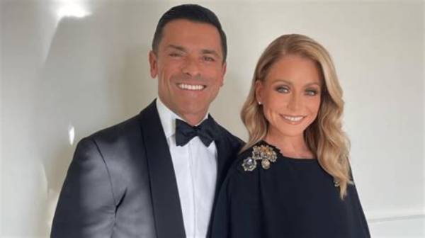 Kelly Ripa Net Worth 2024