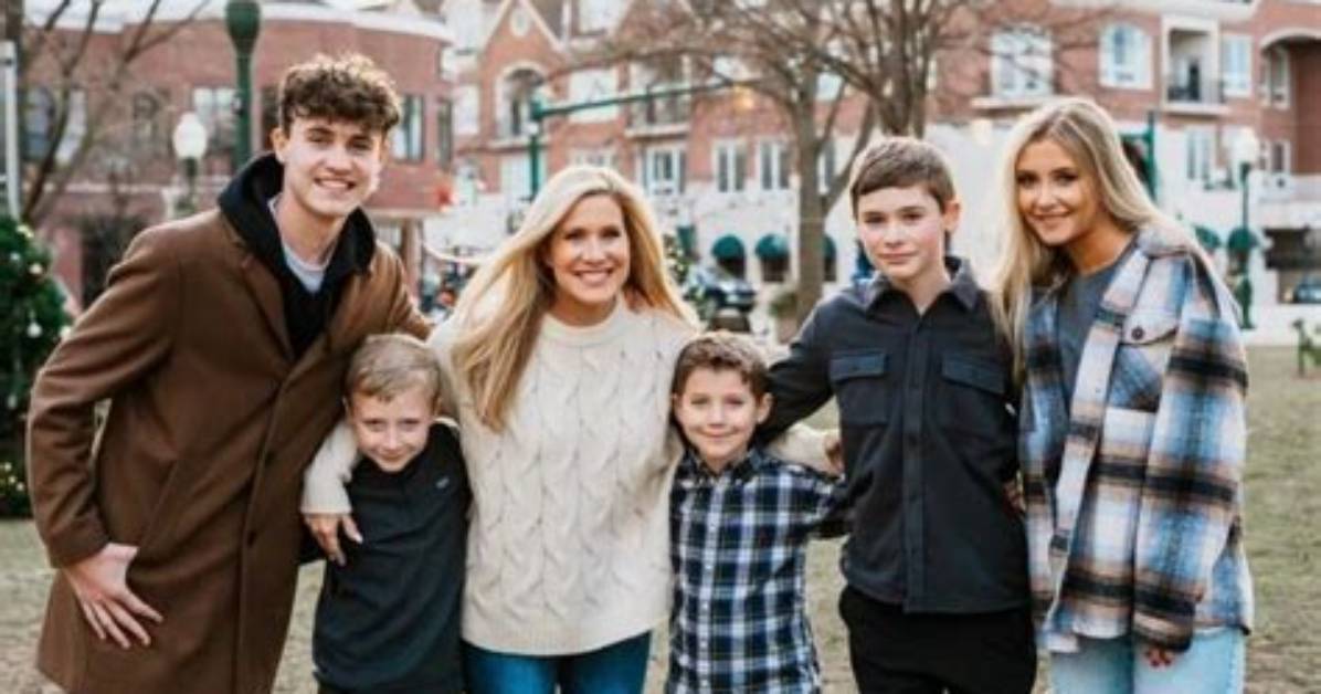Kim Adams Bio, Age, Height, Husband, Children, Net Worth