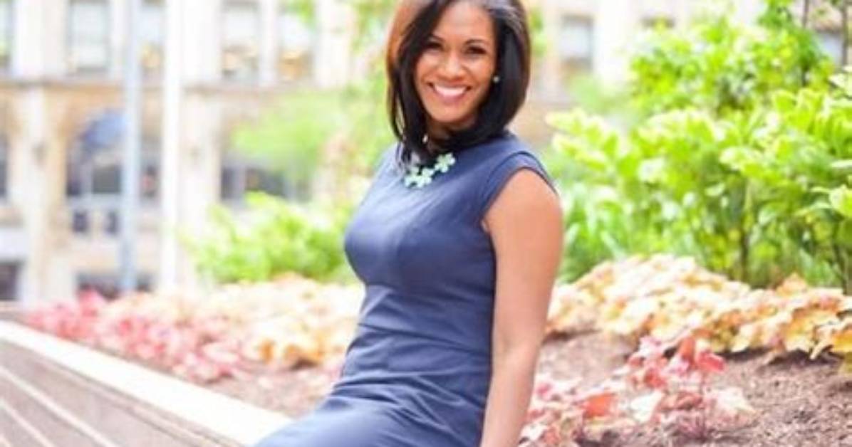 Kimberly Gill No Wedding Ring: Is She Still Married to Husband Jonathan Elliot?