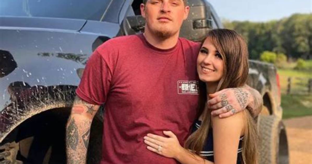 Know Ryan Upchurch's Wife, Mom, Net Worth, Girlfriend & Dating