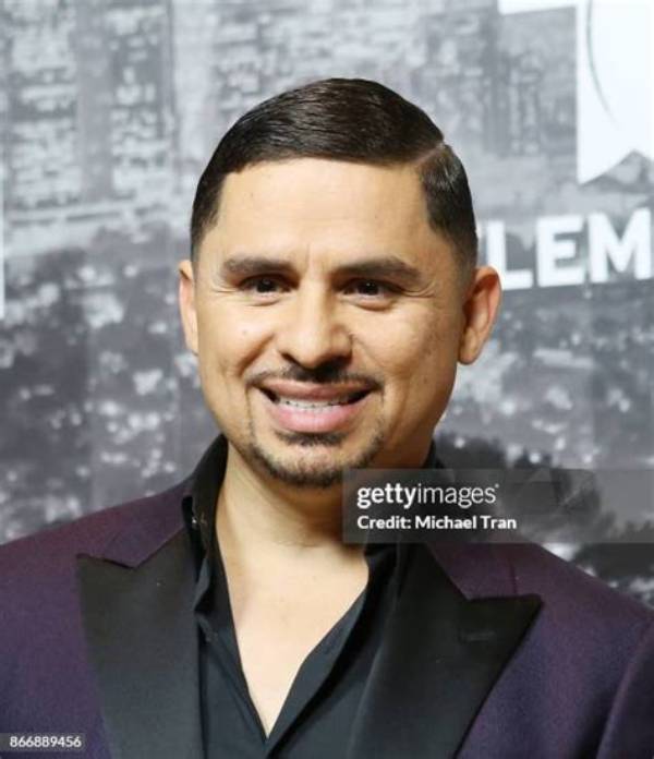 Larry Hernandez