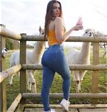Lauren Alexis