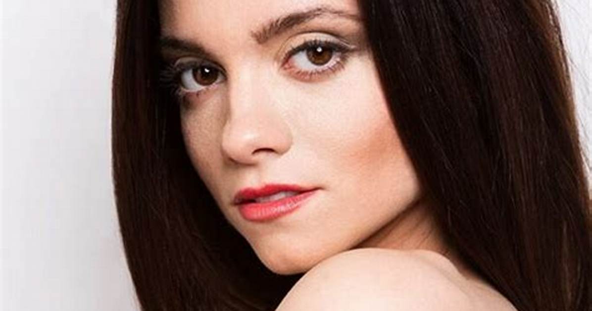 Lauren Lavera- Wiki, Height, Net Worth, Boyfriend