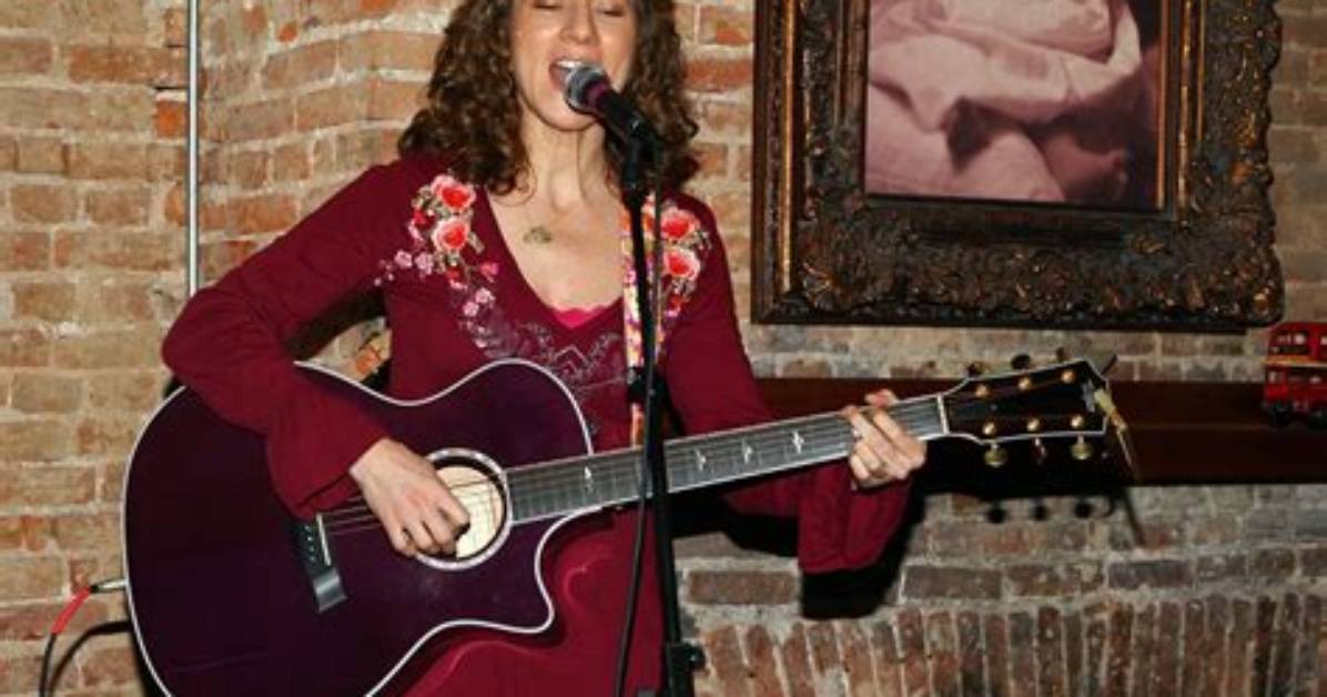 Laurie Zimmer Net Worth