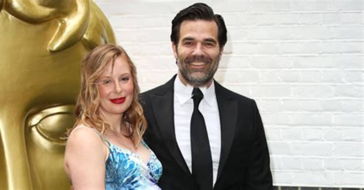 Leah Delaney | Husband Rob Delaney | Married Life
