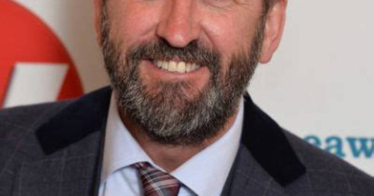 Lee Mack Comedian, Bio, Wiki, Age, Height, Family, Wife, Tours, Podcast, and Net Worth