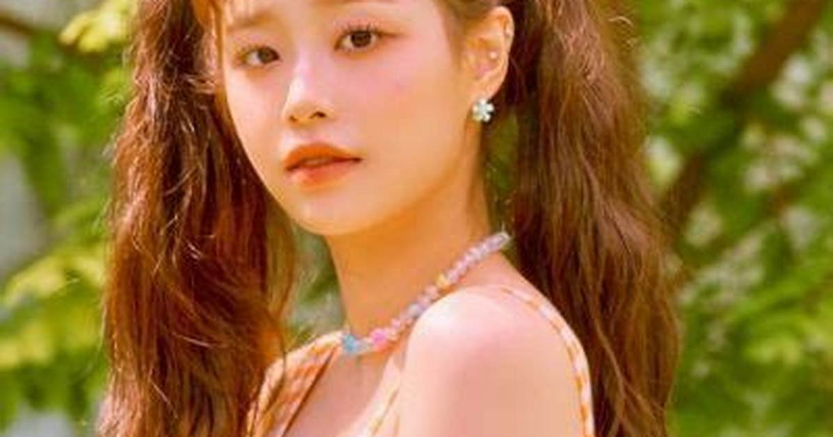 Loona’s Chuu Establish Her Own One-Man Agency Chuu Co. Ltd