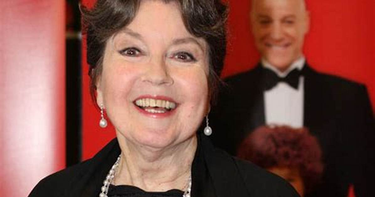 Lorraine Bayly Height, Age, Bio, Net Worth, Family, Facts