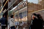 Luxury Influencers Vanish from Chinese Social Media in Wealth Crackdown