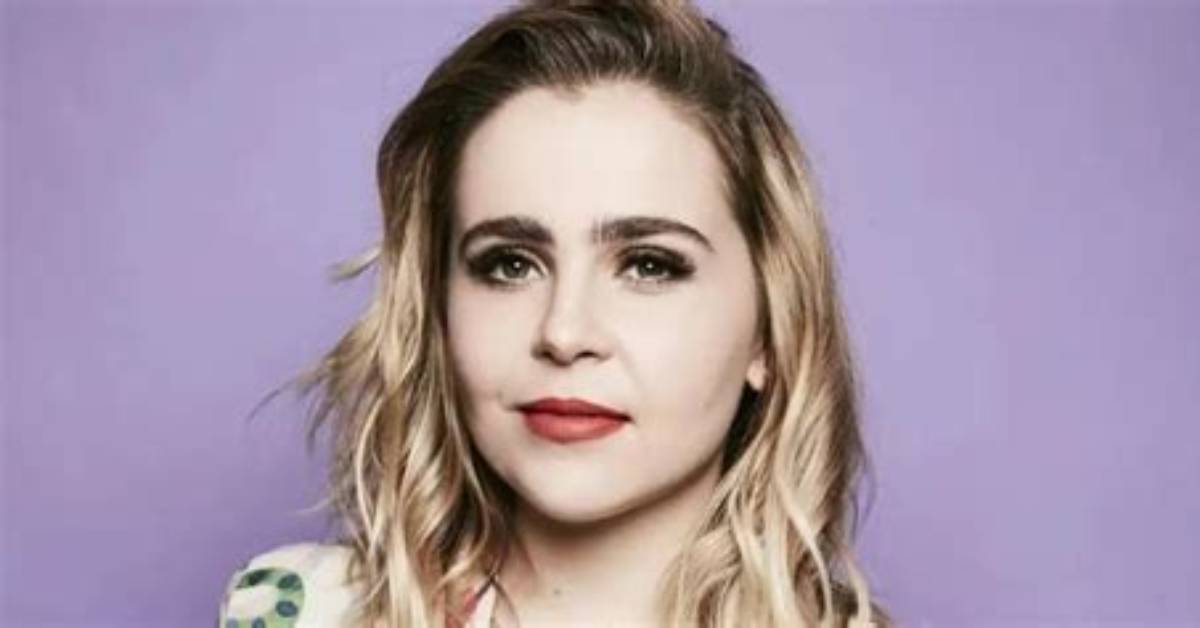 Mae Whitman Bio: Age, Height, Net Worth, Movies, Who Is She Dating?