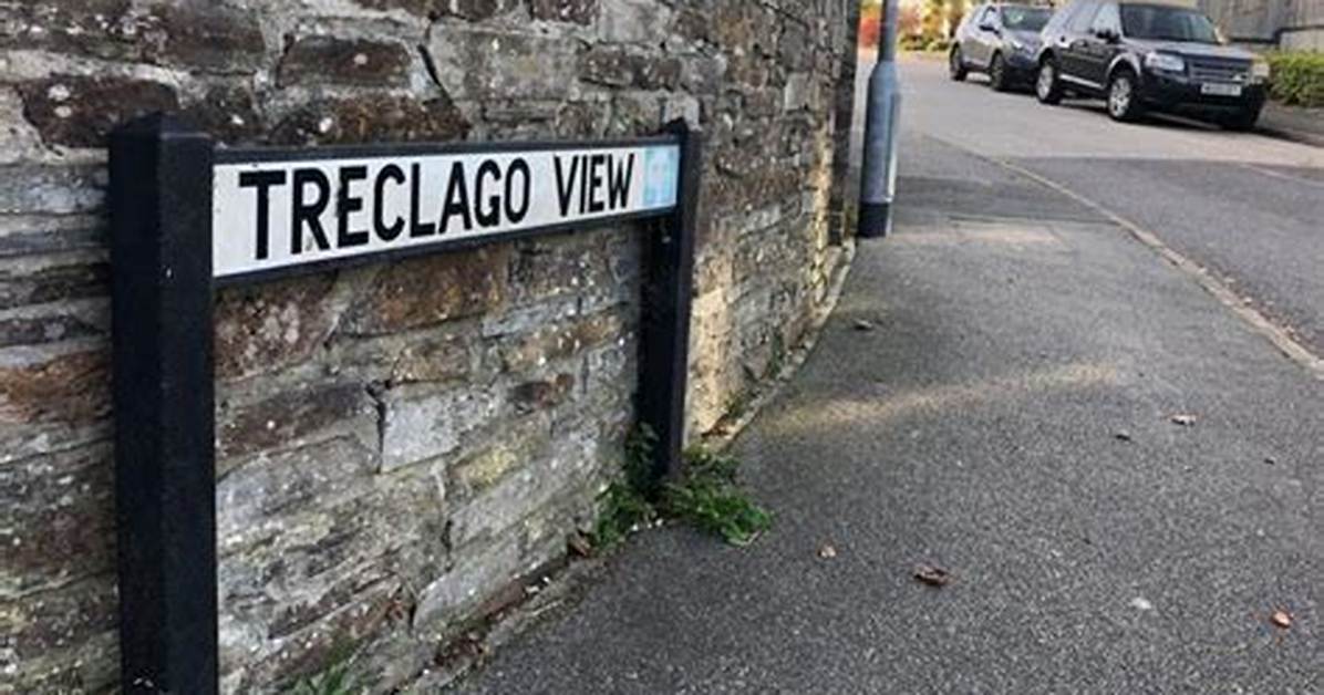 Man Forced His Wife to Confess That She's Been Spying on Their Kids' Therapy Sessions