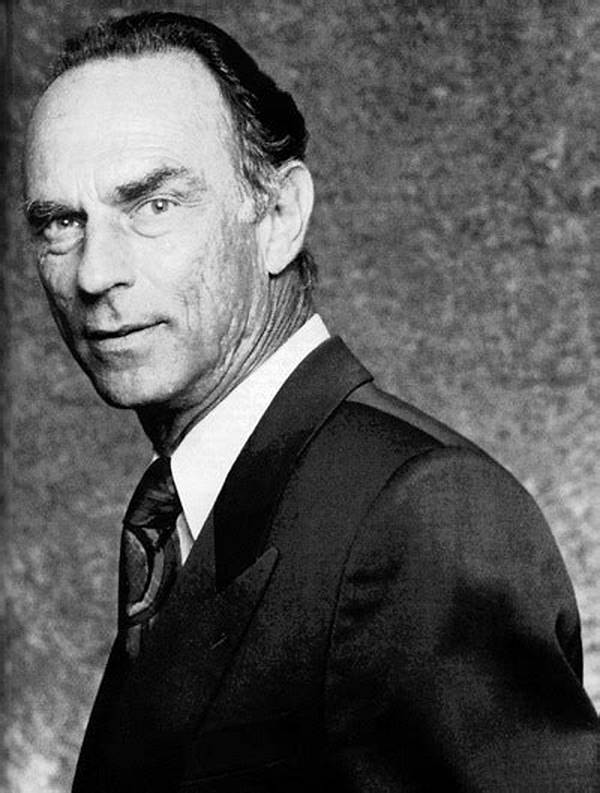 Marc Alaimo Net Worth