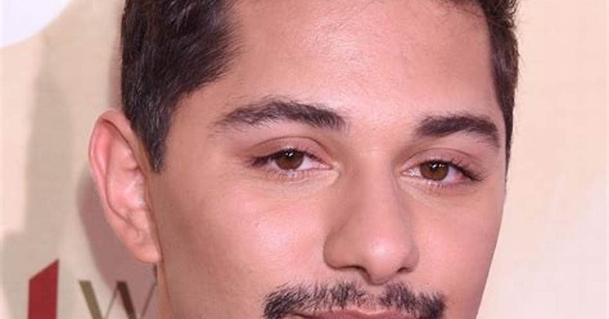 Mark Indelicato – Who Is Mark Indelicato’s Girlfriend? Age, Bio, Wiki, Career, Net Worth, Movies, Tv Series, Dating, Family, Height & Facts