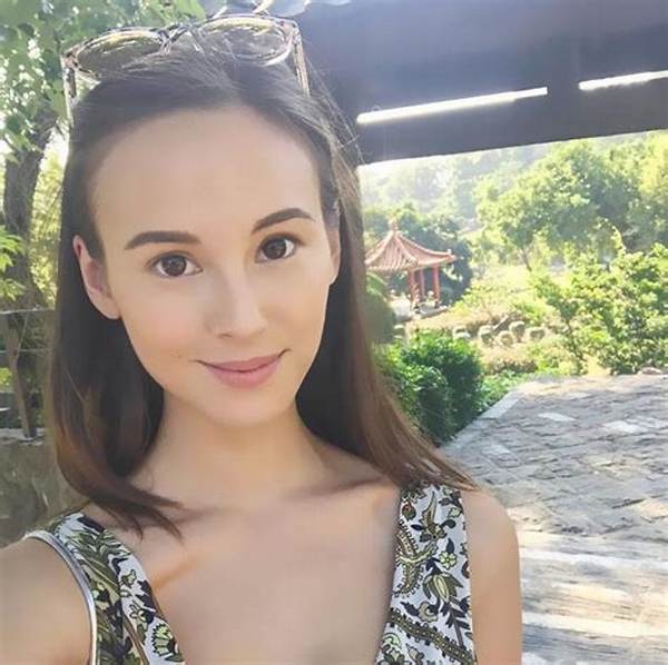 Mia Sabathy