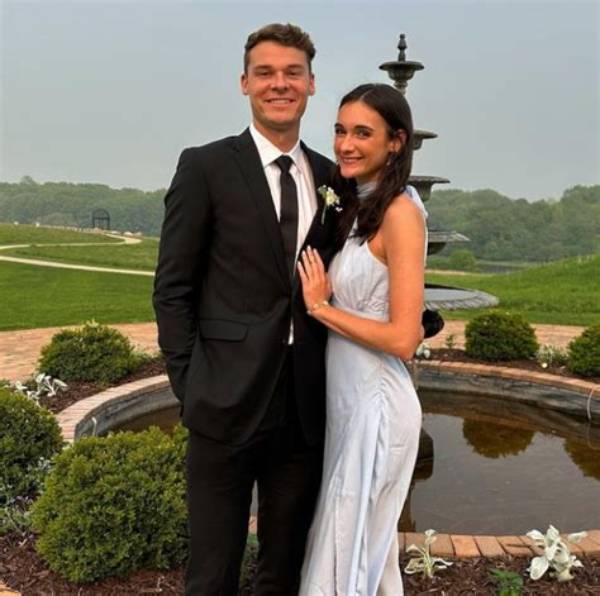 Micah Leon Girlfriend Kirstin Colwell? Wikipedia and Age