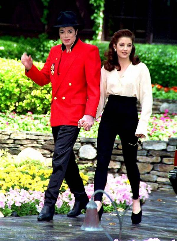 Michael Jackson and Lisa Marie Presley's Relationship Was a Marriage of Music Royalty