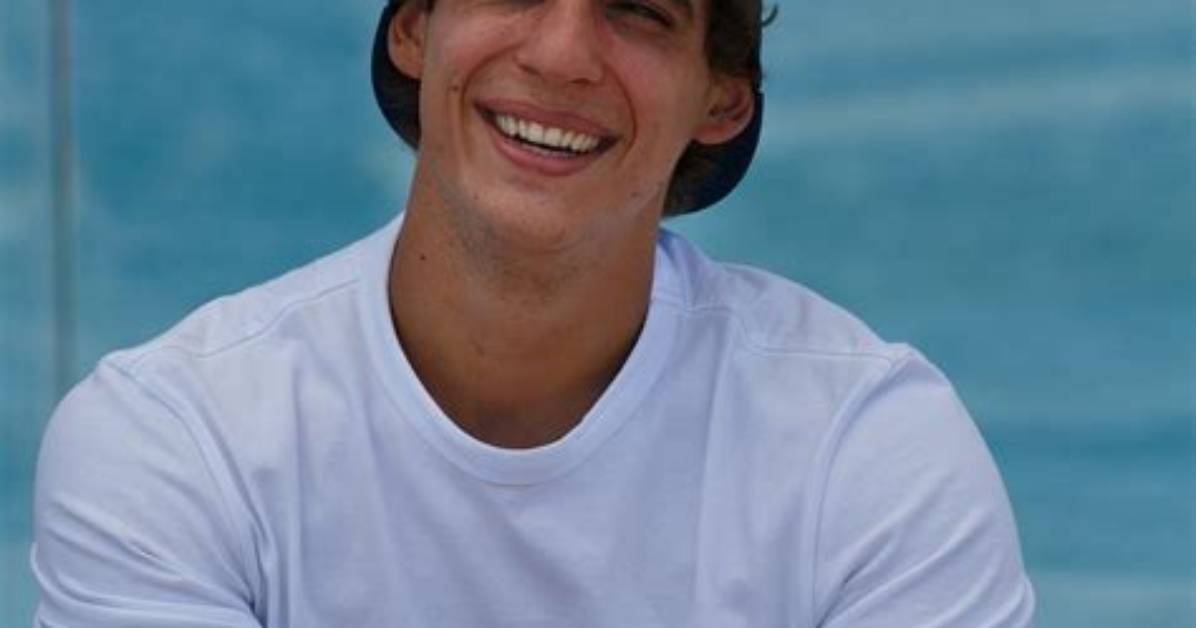 Miguel Almaz%C3%A1N 150. Jpg
