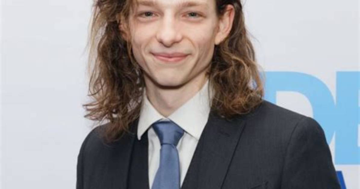 Mike Faist – Biography, Facts & Life Story