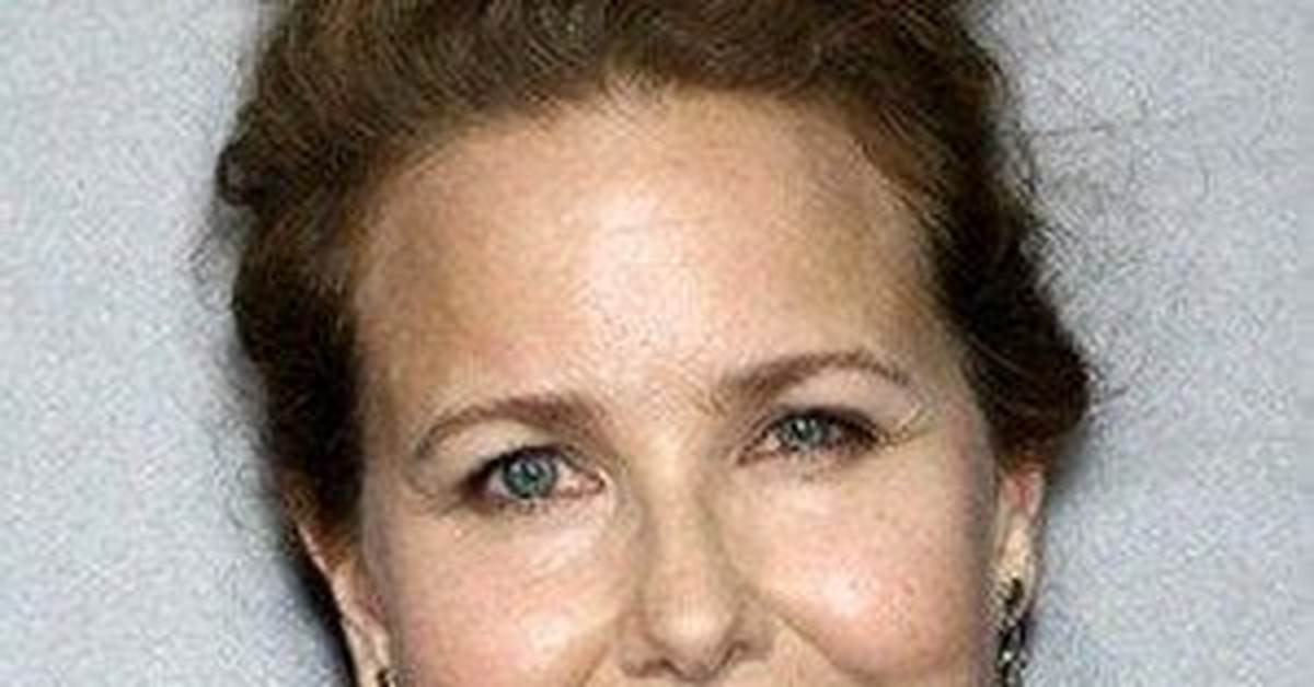 Molly Hagan Bio, Wiki, Age, Family, Husband, Columbo, and Net Worth