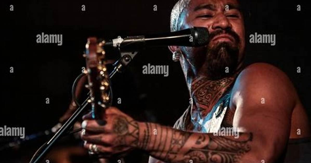 Nahko Bear