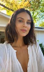Nathalie Kelley Is More Than the Beauty on 'The Baker and the Beauty'