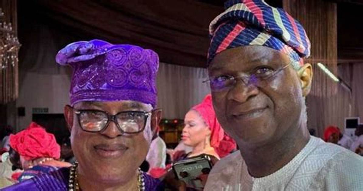 Nigerian Soldiers Barricaded Fashola’s Residence in Abuja? Sanwo-Olu’s Aide Reacts