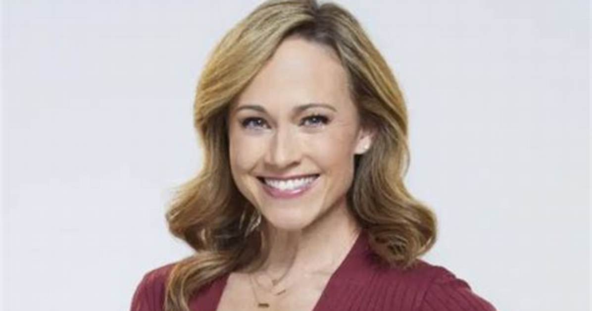 Nikki Deloach Net Worth
