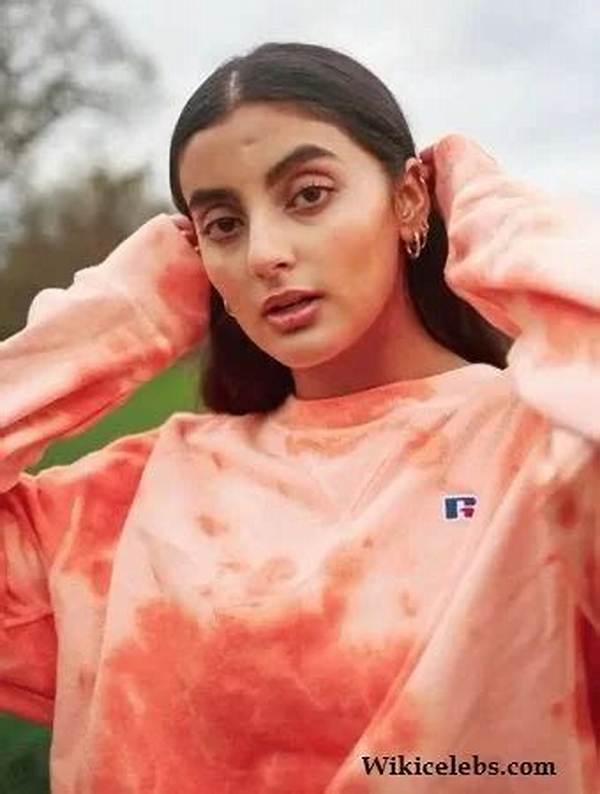 Nikkita Chadha Wiki, Age, Height, Weight, Boyfriend, Biography, Family & More