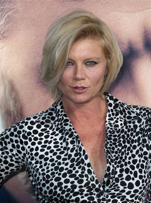 Peta Wilson – Biography, Facts & Life Story