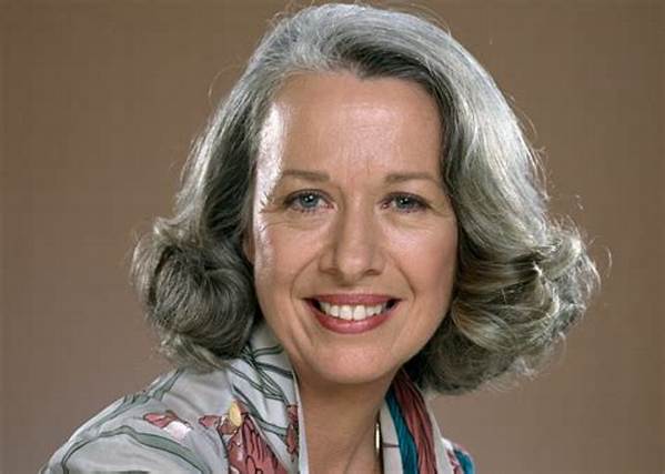 Polly Holliday