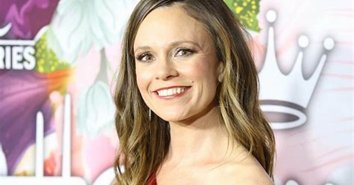 Rachel Boston Net Worth