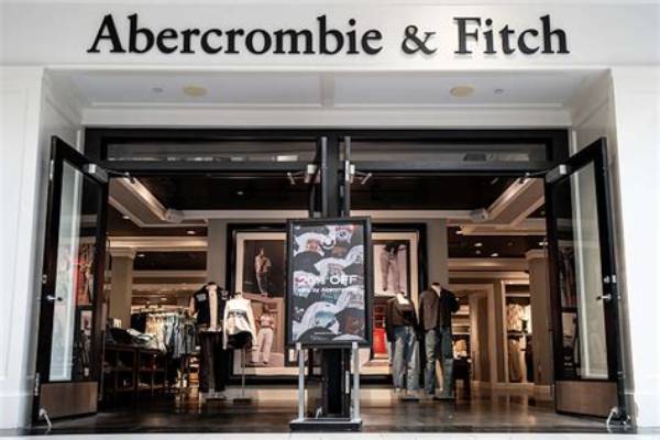 Remember Abercrombie & Fitch? Here's What's Happening with the Brand Now