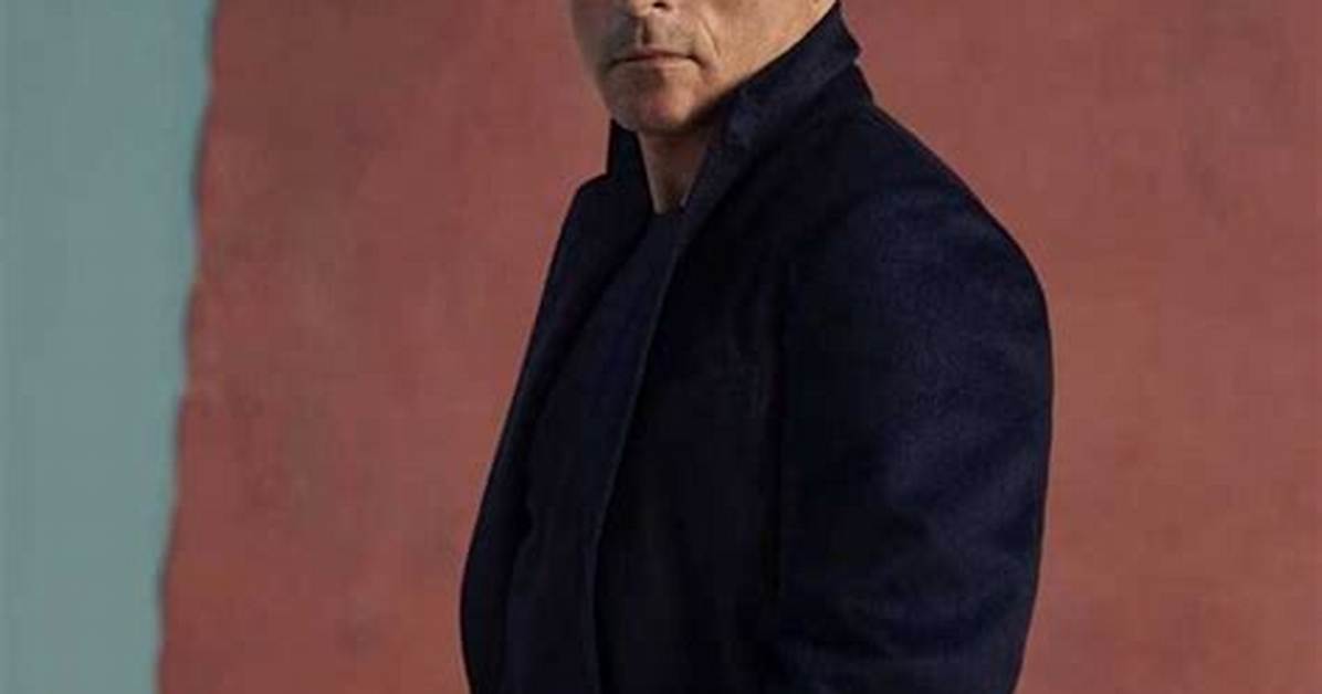 Rufus Sewell Bio: Age, Height, Girlfriend, Ex-Wife, Children, Movies