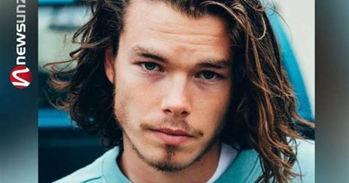 Sam Corlett – Wiki, Height, Net Worth, Girlfriend