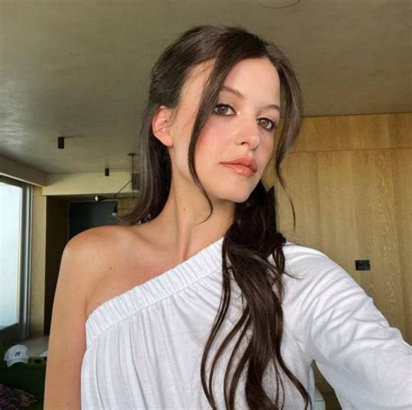 Sara Waisglass Height
