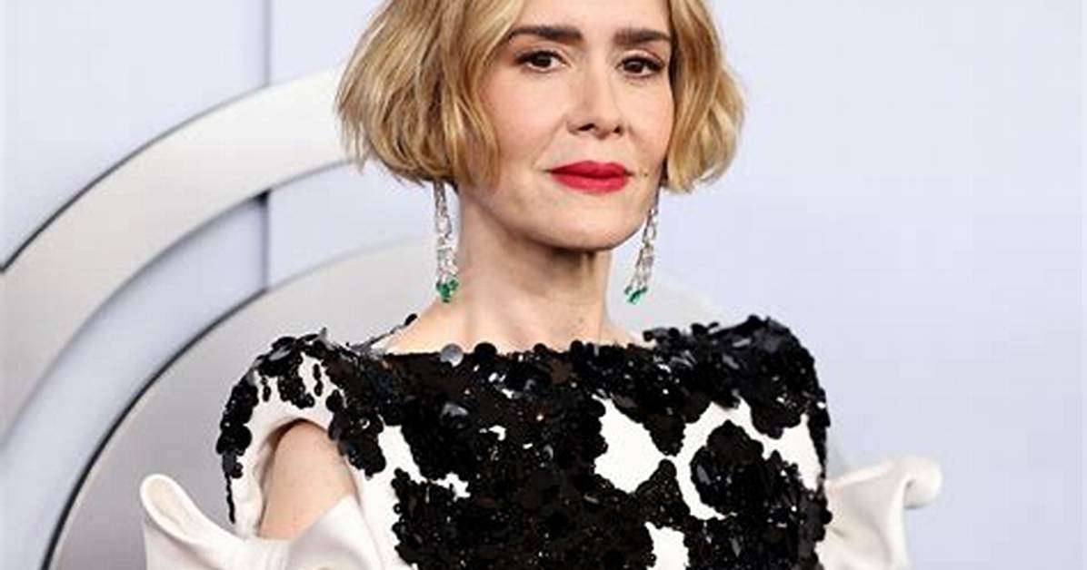 Sarah Paulson, Bio, Wiki, Age, Wife, Movies, Tv Shows, Run, Crying, and Net Worth