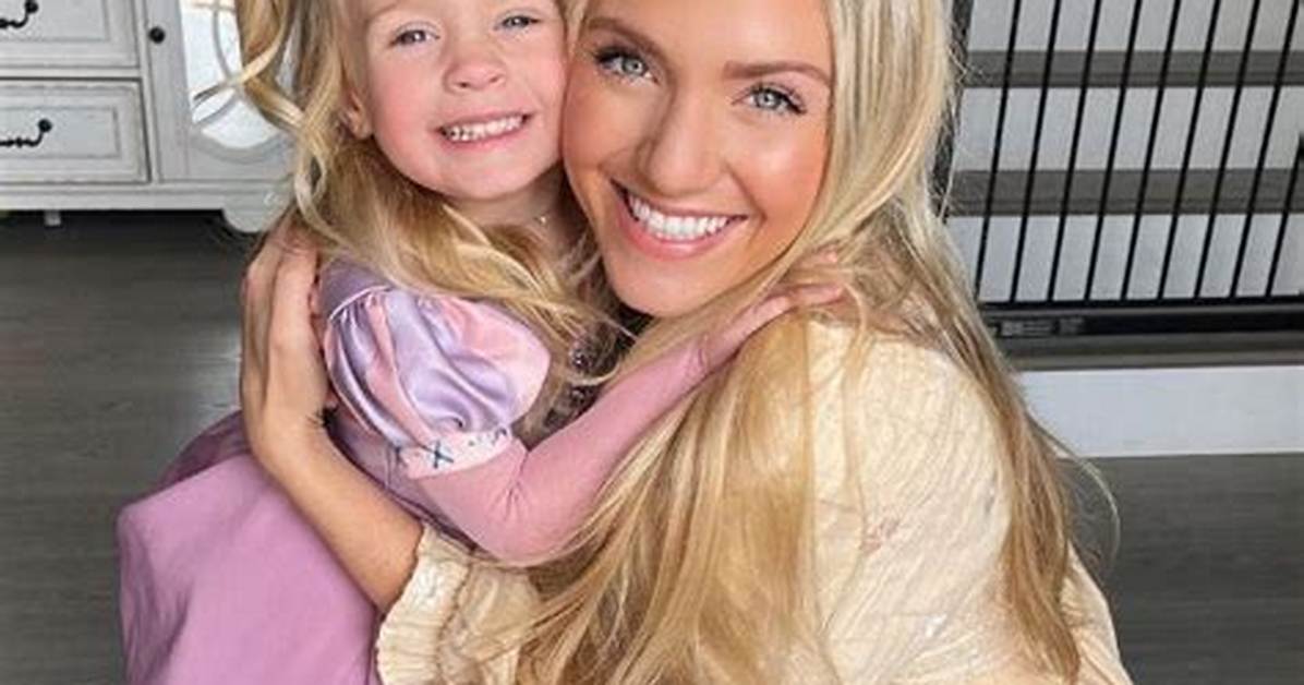 Savannah Labrant’s Biography: Age, Family, Children, Ex