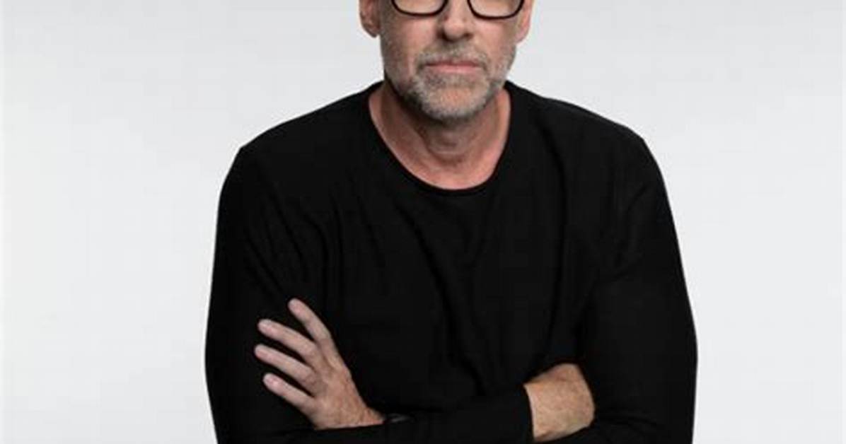 Scott Galloway Nyu, Bio, Wiki, Age, Family, Wife, Podcast, Books, Four, Salary, and Net Worth