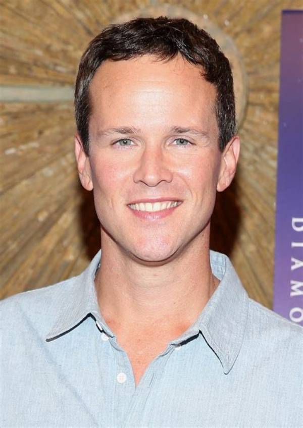 Scott Weinger – Biography, Facts & Life Story