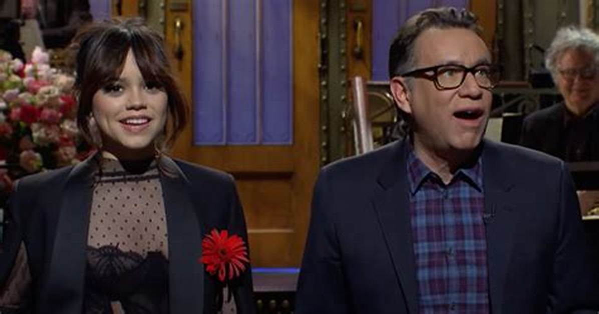 Snl Newcomer Age Family Girlfriend