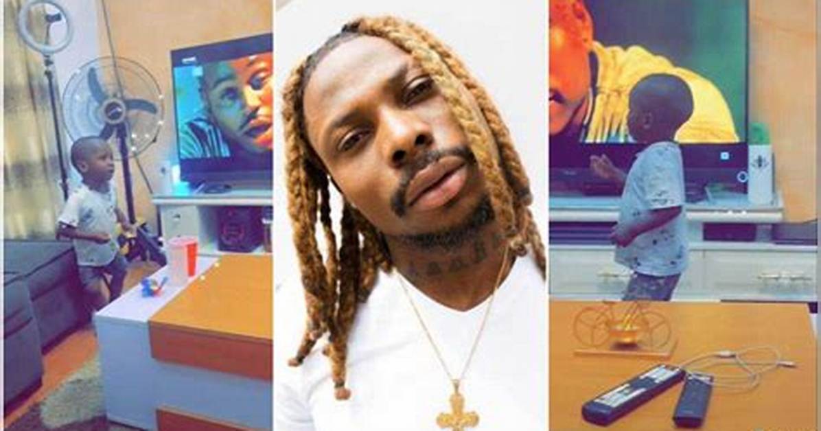 "Song Wey Just Comot": Nigerian Kid Sings Asake’s Pbuy in Video, Jumps Around Inside Parents’ Parlour