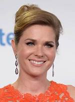 Sonya Smith Net Worth