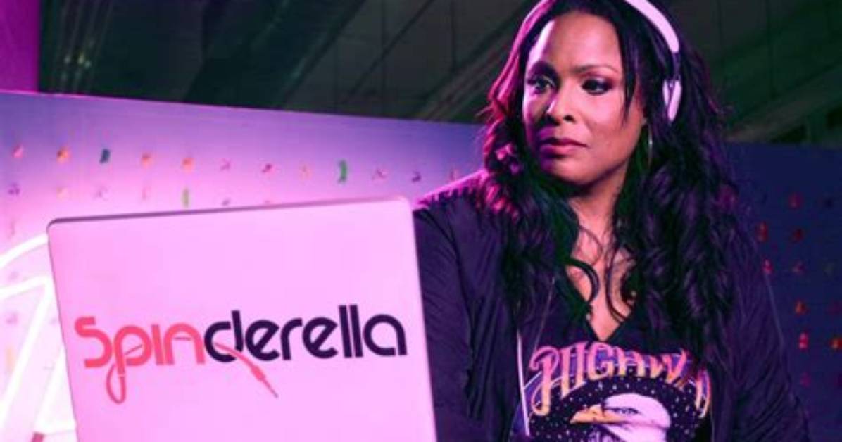 Spinderella Net Worth – How Much Is Spinderella Worth?