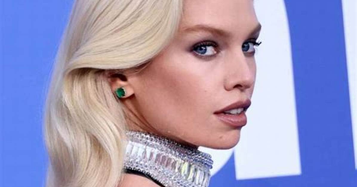 Stella Maxwell Net Worth – How Much Is Stella Maxwell Worth?
