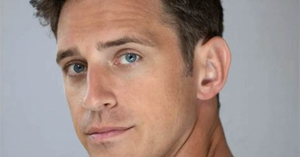 Stephen Tongun | Bio, Age, Net Worth, Relationship, Career